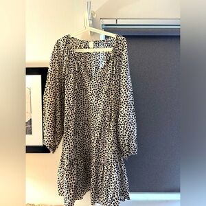 $20 CLOSET SALE:  Great warm weather Dress w/sleeves - discontinued color